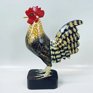 VINTAGE handgeschnitzter Holzhahn Figur Bauernhaus Huhn Landschaft Dekor - Bild 1 von 10