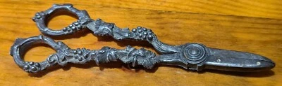 Victorian Ornate Grape Cutting Shears Gorham 050 Silver Plated, 6.5" in Length - Imagem 1 de 4