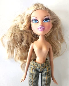 Original Bratz Doll Hollywood Style Cloe - Picture 1 of 6