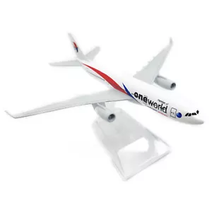 1:400 16cm A330 Malaysia Airlines One World Metal Airplane Model Alloy Plane F - Picture 1 of 9