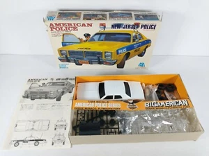 Dodge Monaco New Jersey American Police Car Series No. 5 Yodel 1:24 Model Kit - Picture 1 of 11