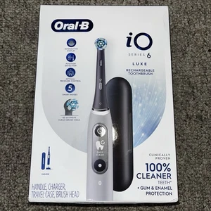 Oral-B iO Series 6 LUXE Spazzolino Ricaricabile 5 Modalità Smart Grigio Opale - Foto 1 di 2