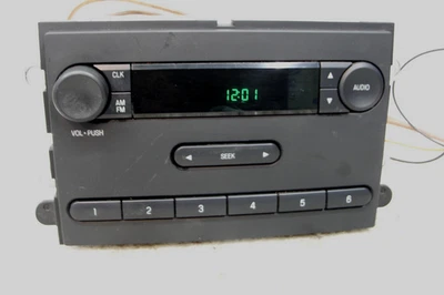 Ford OEM RADIO AM/FM Sintonizador Econoline E150 E250 E350 F250 F350 XL 08-16 4 Altavoces Foto 1 de 4
