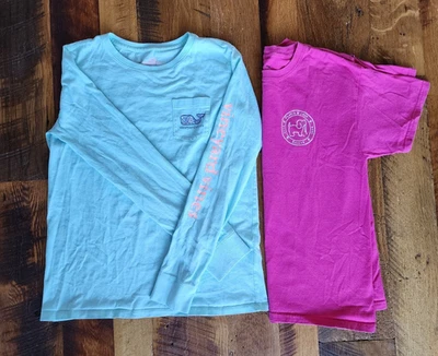 Lote de Camisas Niñas Manga Larga Vinyard Vines y Manga Corta Puppie Love Camiseta Foto 1 de 4