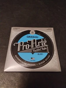 Cuerdas de guitarra clásica de nailon rectificadas de tensión dura D'Addario Pro-Arté EJ-31 - Imagen 1 de 10