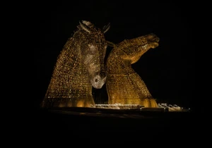The Kelpies at night ámbar impresiones de lona varios tamaños envío gratuito - Imagen 1 de 1