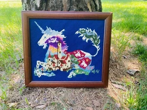 Imagen de punta de aguja de fantasía unicornio vintage de los años 70 completa diseño de Timothy Glenn - Imagen 1 de 9
