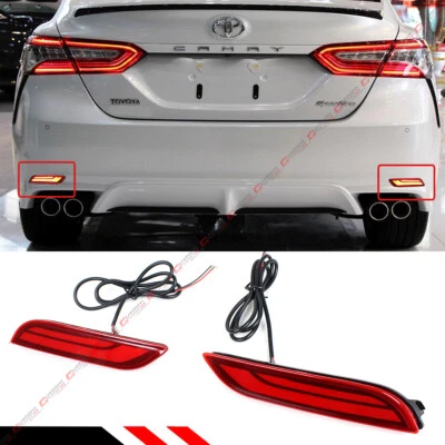 Tira de luz de freno reflector parachoques trasero lente roja Toyota Camry 2018-2024 Foto 1 de 4