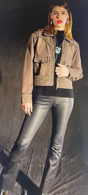 Chaqueta bordada con tachuelas DOUBLE D RANCH "Back in the Saddle": ¡NUEVA CON ETIQUETAS! Talla XL Foto 1 de 4