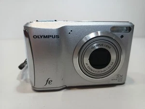 Olympus FE FE-47 14.0MP Digital Compact Camera - Silver - Picture 1 of 4