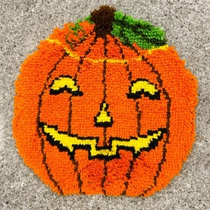 Vintage fertiger Halloween 20" Riegel Haken Teppich Jack O Laterne Kürbis Wandbehang - Bild 1 von 14