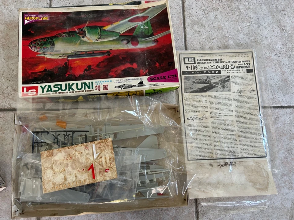 LS  1/72 YASUKUNI KI-109 “ peggy”…rarità, decals da sostituire - Immagine 1 di 1