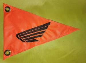 Bandera de seguridad Triángulo Honda Wing personalizada hecha para adaptarse a todos los látigos regulares o iluminados - Imagen 1 de 5