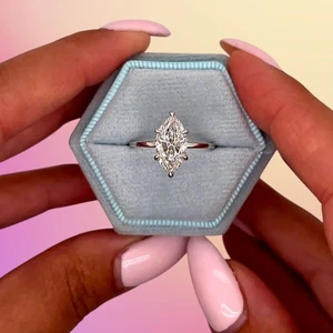 Anello di fidanzamento in platino PT950 2,50 ct taglio marquise diamante... - Foto 1 di 15
