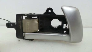 826212B000J9 POIGNEE INTERIEURE AVANT DROITE / 82623CM000 / 82623CM000 / 1117377 - Imagen 1 de 9