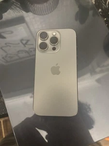 iPhone 15 Pro - Zdjęcie 1 z 5