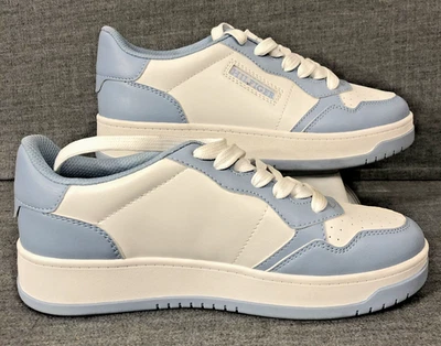 Tommy Hilfiger Dunner Women's sneakers. US size 7.5M, faux leather upper. - Image 1 of 4