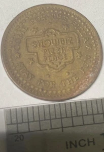 Showbiz Pizza Come for the Pizza Stay for the Fun Token - Picture 1 of 2