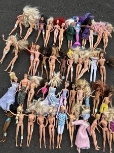 HUGE 46 Vintage DOLL BARBIE LOT 70’s-00’s, Collectible, Superstar Dolls, RARE - Picture 1 of 11
