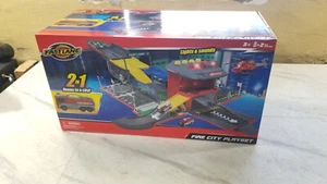 Juego de juegos Fast Lane Fire City 2 en 1 Fire Truck City NUEVO EN CAJA luces y sonido - Imagen 1 de 9