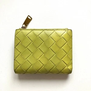 BOTTEGA VENETA Authentic Leather Bifold wallet in intrecciato - Picture 1 of 9