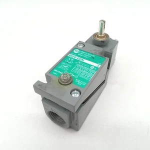 Allen-Bradley 802G-GPN Ser J interruttore di limite di ritorno a gravità - Foto 1 di 4
