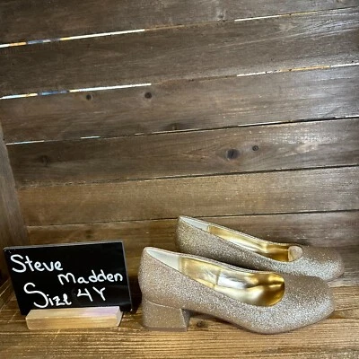 NUEVO EN CAJA Tacones de salón formales brillantes dorados Steve Madden Jjennaa para niñas grandes talla 4 Y Foto 1 de 4