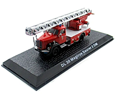 FIRE DEPARTMENT - MAGIRUS SAURER 2DM DL30 YEAR 1971 RED ALTAYA 1:72 TRUCK MODEL - Image 1 of 4