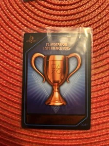 Tarjeta Oficial Coleccionable Playstation Experience 2015 PSX Bronze Trophy 004 - Imagen 1 de 2