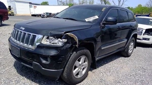 AC Compressor Without Rear AC Fits 11-15 DURANGO 1474296 - Picture 1 of 7