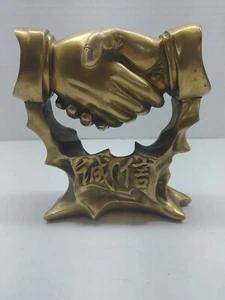 Chinese Both Shake Clasp Hands Handclasp Cheng Xin Statue - Picture 1 of 3