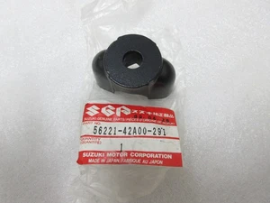 Suzuki DR125 DR200 DR200SE GN250 Steering Stem Holder OEM Lower Cap 56221-42A00 - Picture 1 of 5