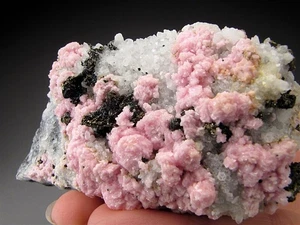 Rhodochrosit und Quarz mit Tetrahedrit American Tunnel Silverton Colorado - Bild 1 von 10