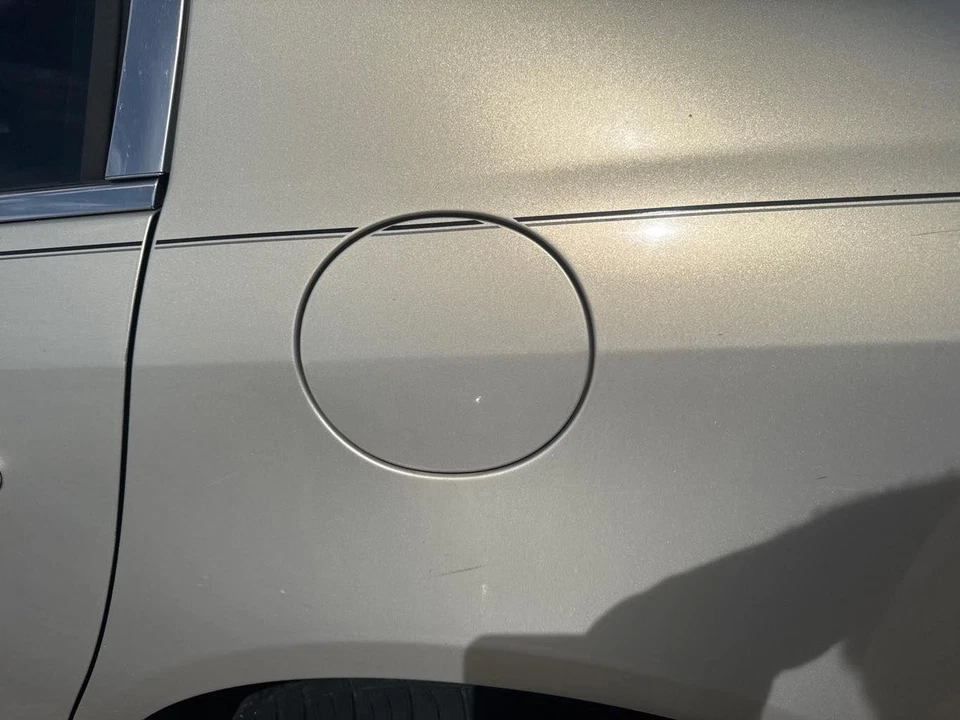 Fuel Tank Filler Gas Door BUICK LUCERNE 06 07 08 09 10 11 - Изображение 1 из 1