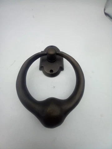 ANTIQUED BRONZE DOOR KNOCKER PREOWNED Cover