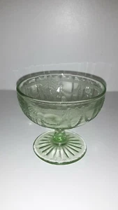 1930 - 1934 CAMEO by Hocking Glass GREEN - 3 1/8” H Molded Sherbet - Picture 1 of 2