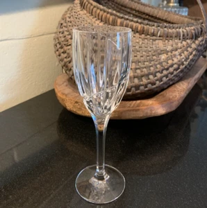 Mikasa Crystal Uptown 8 1/8" Wine Glass Vertical & Swirl Cut - Pristine - Picture 1 of 7