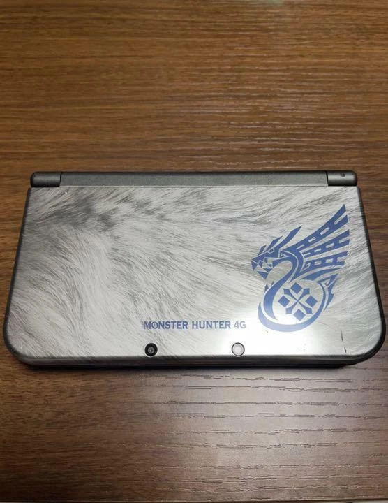 CAPCOM Monster Hunter 4 Ultimate Special Pack 3DS LL Only Body - Image 1 of 4