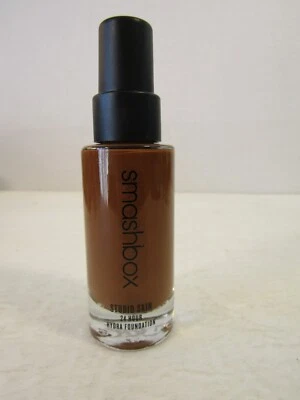 Smashbox Studio Skin 24 Hour Hydra Foundation 1 fl oz Shade 4.4 DEEP COOL RED - Image 1 of 4