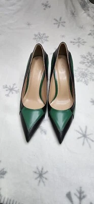 Women Heels Shoes Green and Black - Image 1 of 4