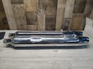 2012-2016 Harley Davidson Touring Stock Exhaust Mufflers 64900016A 65592-09A - Picture 1 of 9