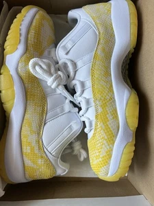Jordan 11 Low Yellow Snakeskin Size 8W/6.5Y - Picture 1 of 8
