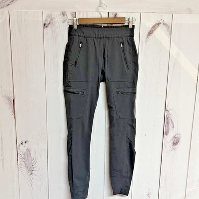 Pantalones de chándal cargo elásticos grises The North Face para mujer S usados en excelente estado Foto 1 de 4