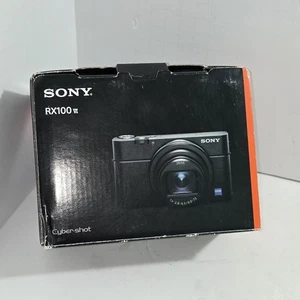 ¡SOLO EN CAJA! Cámara digital Sony Cyber-shot DSC-RX100 VI 20,1 MP - negra  - Imagen 1 de 11