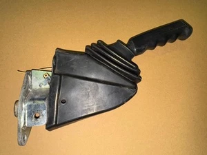 Land Rover Defender Tdci PUMA hand brake handbrake and gaiter complete assembly - Picture 1 of 3