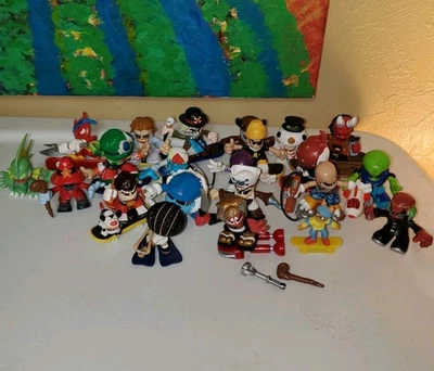 Tech Deck Dudes (24) Some Rare - Image 1 of 4