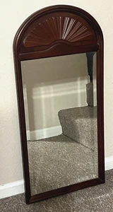 VINTAGE BOMBAY & CO LARGE MAHOGANY ARCH SUNBURST BEVELED MIRROR 38 x 18 IN WOW! - Picture 1 of 4