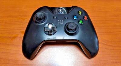 Controller wireless originale Xbox ONE nero DAY ONE 2013 - modello: 1537 - Immagine 1 di 4