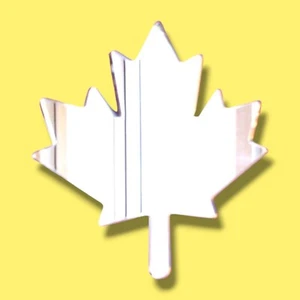 Maple Leaf Shaped Garden Acrylic Mirrors - Picture 1 of 4