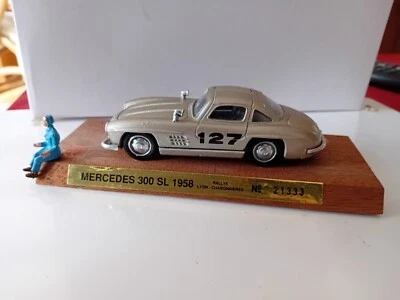 1/43 MERCEDES 300SL 1958 Rallye Lyon- Charbonnière solido socle bois numéroté - Photo 1/4